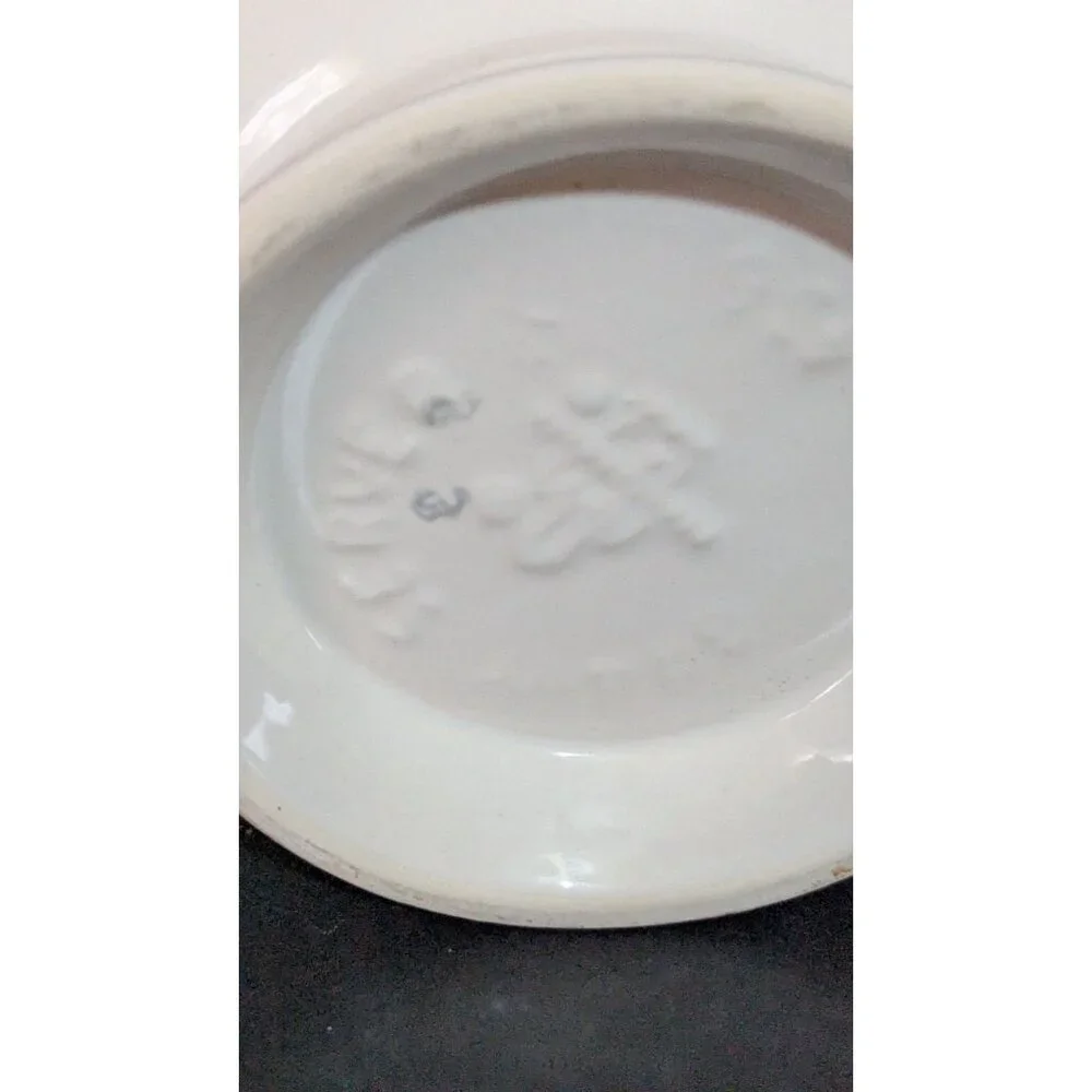 Pfaltzgraff Gazebo Stoneware White Gravy Boat Elegant With Subtle Scalloped‎